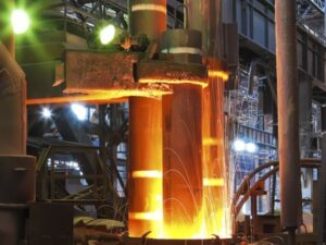 Electric arc furnaces use graphite electrodes